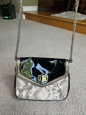 WHITE HOUSE, BLACK MARKET, FAUX, SNAKE PRINT PURSE